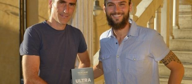 Folco Terzani e Michele Graglia durante una delle presentazioni del libro "Ultra" (foto di Pierluigi Benini) Folco Terzani e Michele Graglia durante una delle presentazioni del libro "Ultra" (foto di Pierluigi Benini)