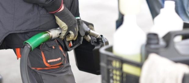 Los huachicoleros son simples ladrones de gasolina, pero han desatado una ola de violencia en México Los huachicoleros son simples ladrones de gasolina, pero han desatado una ola de violencia en México