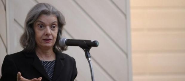 Ministra Cármen Lúcia discorreu sobre a situação do Poder Judiciário no Brasil, em palestra esta sexta-feira Ministra Cármen Lúcia discorreu sobre a situação do Poder Judiciário no Brasil, em palestra esta sexta-feira