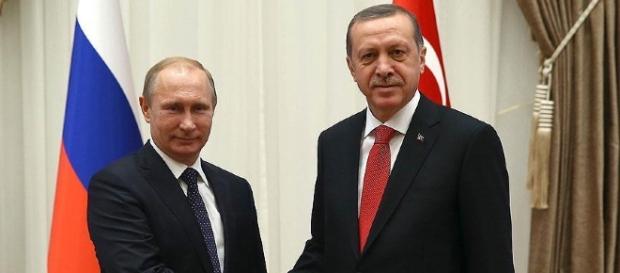 Putin e Erdogan concordaram com a criação de zonas de segurança na Síria, com finalidade de proteger os civis dos conflitos Putin e Erdogan concordaram com a criação de zonas de segurança na Síria, com finalidade de proteger os civis dos conflitos