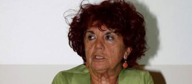 Scuola, il ministro Fedeli spera di arrivare a 15 mila nuove assunzioni con il Bilancio 2017. Scuola, il ministro Fedeli spera di arrivare a 15 mila nuove assunzioni con il Bilancio 2017.