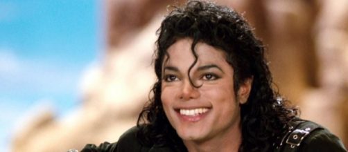 Michael Jackson ficou conhecido como o Rei da Pop