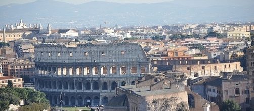 Una nube tossica sta sconvolgendo Roma