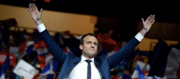Emmanuel Macron è il 25° Presidente della Repubblica francese Emmanuel Macron è il 25° Presidente della Repubblica francese