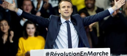 Chi è Emmanuel Macron? | L' intellettuale dissidente