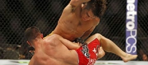 Henry Cejudo versus Sergio Pettis UFC 211 [Image Credit: Twitter/UFC]