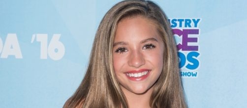 Mackenzie Ziegler proved that she has moved on from the Lifetime show by blocking her former mentor. (via Blasting News library)