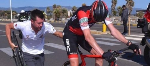 Rohan Dennis ha concluso la tappa nell'ultimo gruppo