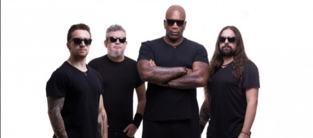 Sepultura vão estar no Porto em julho Sepultura vão estar no Porto em julho
