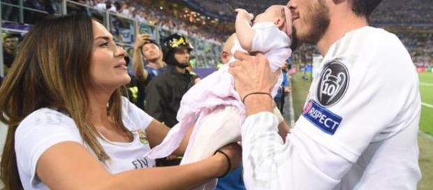La familia de Bale, en medio de una guerra de narcotraficantes ... - goldevestuario.com La familia de Bale, en medio de una guerra de narcotraficantes ... - goldevestuario.com