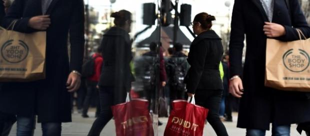 UK will face pay squeeze this year as inflation spikes, warns ... - execreview.com UK will face pay squeeze this year as inflation spikes, warns ... - execreview.com