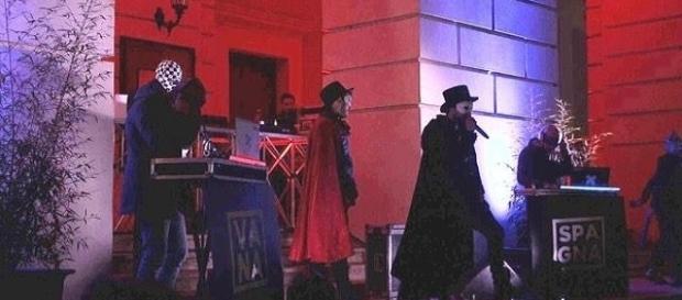 Zabatta Staila Crew durante il concerto di Capodanno 2017 a Cosenza. Zabatta Staila Crew durante il concerto di Capodanno 2017 a Cosenza.