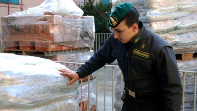 Guardia di Finanza: sequestro pastiglie di droga del combattente - genovatoday.it