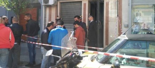 La gioielleria di Marano in provincia di Napoli dove è stato ucciso il titolare, Salvatore Gala, con un solo colpo di pistola.