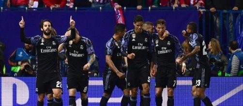 Real Madrid celebrate their goal - Daily Mail