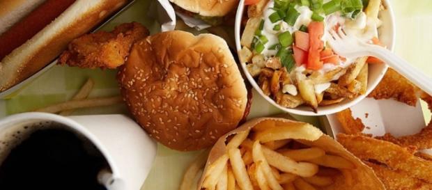 20 alimentos no saludables que te engordan y enferman - nutricionsinmas.com 20 alimentos no saludables que te engordan y enferman - nutricionsinmas.com