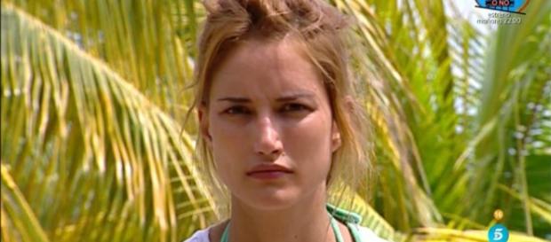 Alba Carrillo decide no abandonar 'Supervivientes 2017': "Sigo ... - bekia.es Alba Carrillo decide no abandonar 'Supervivientes 2017': "Sigo ... - bekia.es