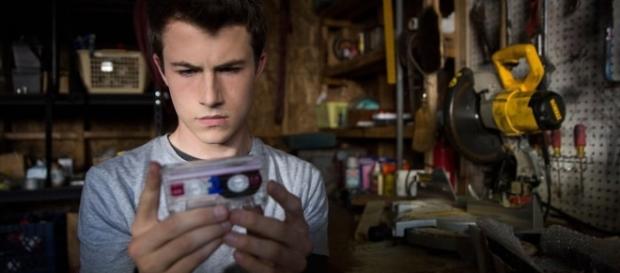 Clay Jensen protagonista de 13 reasons Why Clay Jensen protagonista de 13 reasons Why