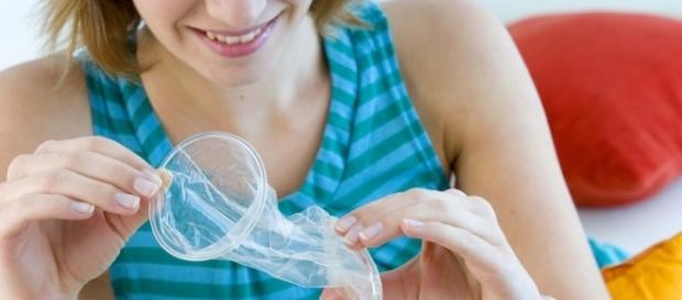 Coisas importantes os homens precisam saber sobre as camisinhas femininas Coisas importantes os homens precisam saber sobre as camisinhas femininas