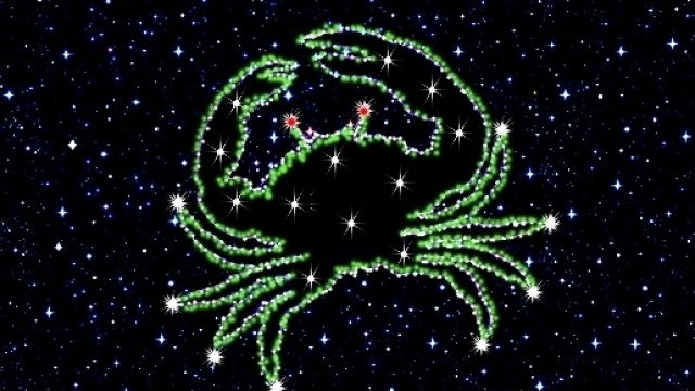 Oroscopo | previsioni di domani 12 maggio 2017: Cancro al 'top del giorno', ecco chi avr&agrave; il 'venerd&igrave; nero'