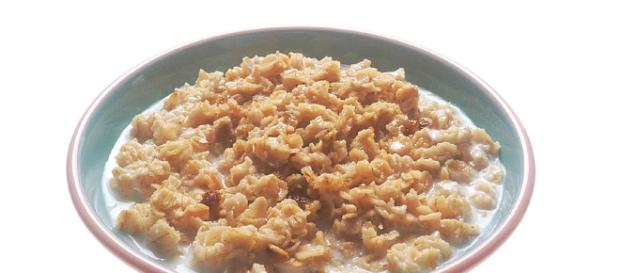 A single bowl of cooked hot cereal, oatmeal with milk./ via National Cancer Institute wikimedia A single bowl of cooked hot cereal, oatmeal with milk./ via National Cancer Institute wikimedia