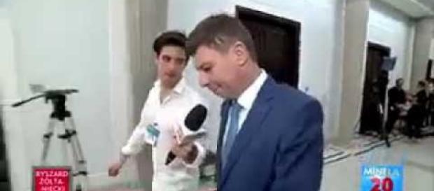 Jan Grabiec ucieka (YT screen) Jan Grabiec ucieka (YT screen)