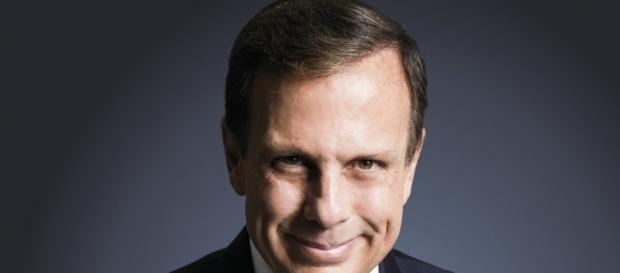 João Doria apresenta novos ônibus para a cidade João Doria apresenta novos ônibus para a cidade