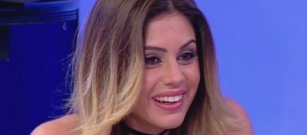 La proposta a Giulia Latini dopo la scelta di Luca Onestini a ... - tvnews24.it La proposta a Giulia Latini dopo la scelta di Luca Onestini a ... - tvnews24.it