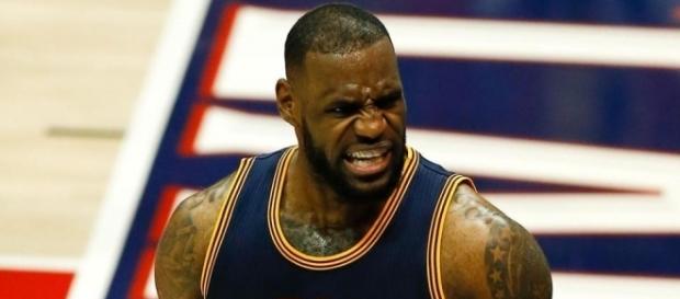 LeBron responds to his house getting vandalised ... - bostonglobe.com LeBron responds to his house getting vandalised ... - bostonglobe.com
