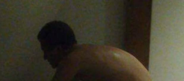 Post de homem humilhando mulher durante sexo e falta de respostas geram revolta. Post de homem humilhando mulher durante sexo e falta de respostas geram revolta.