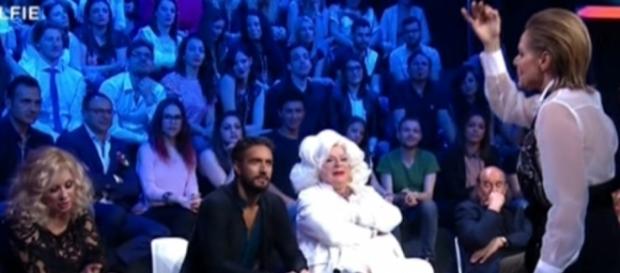 Selfie, Simona Ventura zittisce Tina Selfie, Simona Ventura zittisce Tina