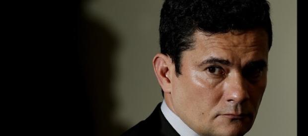 Sérgio Moro: amado por alguns, odiado por outros Sérgio Moro: amado por alguns, odiado por outros