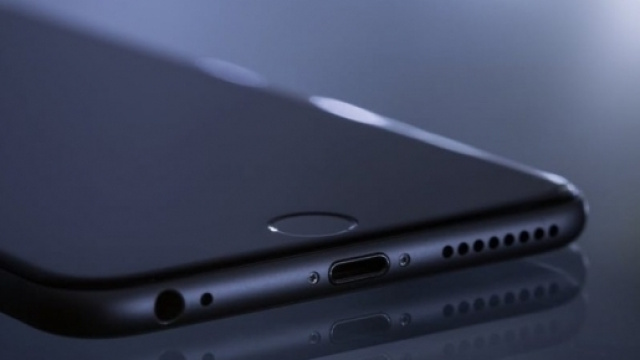 iPhone 8 avrà lo schermo curvo?