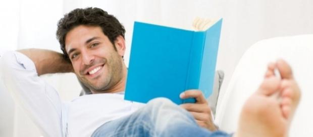 Um homem que adquire cultura é capaz de deixar uma mulher encantada. O contrário também é verdade. (Reprodução: Band) Um homem que adquire cultura é capaz de deixar uma mulher encantada. O contrário também é verdade. (Reprodução: Band)
