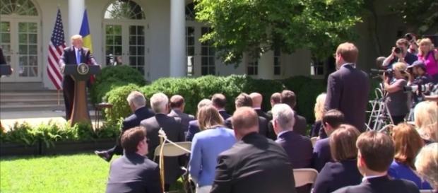 WAPO reporter asking Trump questions about Comey hearing. / Photo by Washington Post via YouTube: https://youtu.be/GrvzlJTGKIE WAPO reporter asking Trump questions about Comey hearing. / Photo by Washington Post via YouTube: https://youtu.be/GrvzlJTGKIE