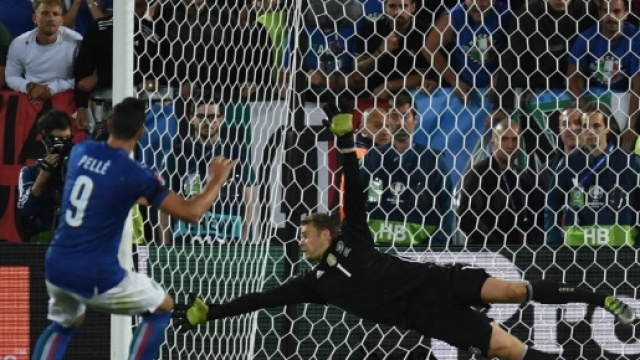 L'errore dal dischetto di Graziano Pellè contro Neuer agli Europei del 2016