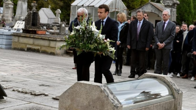 L'instant président du candidat Macron à Oradour-sur-Glane ... - lepopulaire.fr