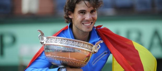 Rafa Nadal, con la bandera española, vuelve a conquistar París Rafa Nadal, con la bandera española, vuelve a conquistar París