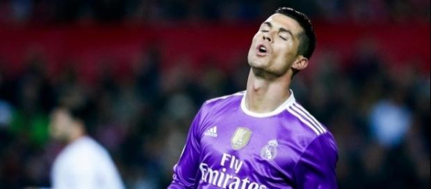 Real Madrid : Voilà pourquoi CR7 ne jouera pas la Supercoupe d'Europe ! Real Madrid : Voilà pourquoi CR7 ne jouera pas la Supercoupe d'Europe !