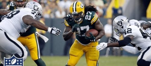 Eddie Lacy earns second weight incentive bonus from Seattle Seahawks - YouTube cap