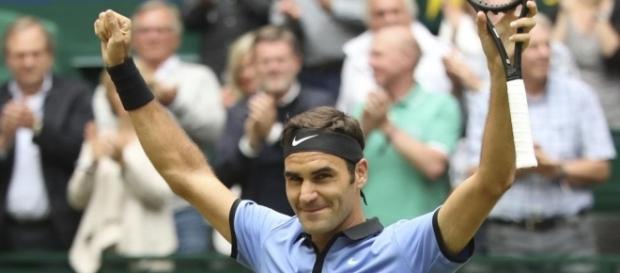 Brazos en alto para Roger: título 92 en su carrera Brazos en alto para Roger: título 92 en su carrera