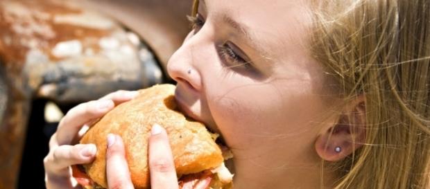 Entenda porque sentimos mais fome no inverno Entenda porque sentimos mais fome no inverno