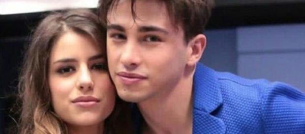 Riccardo e Federica sono raccomandati? Ecco gli indizi dei fan Riccardo e Federica sono raccomandati? Ecco gli indizi dei fan
