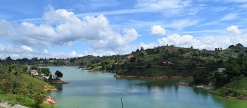 Colombia tourist boat sank - Creative Commons Attribution-Share Alike 4.0 International