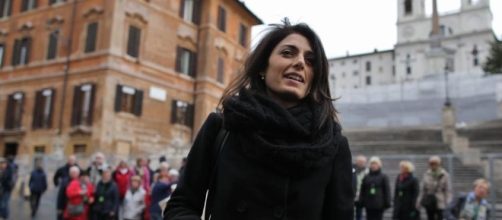 La Sindaca di Roma, Virginia Raggi, scrive a Prefetto e ministero dell'Interno per chiedere una moratoria sull'immigrazione nella capitale