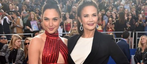 Wonder Woman' Premiere: Gal Gadot and Lynda Carter on the Red Carpet (Image BN library)