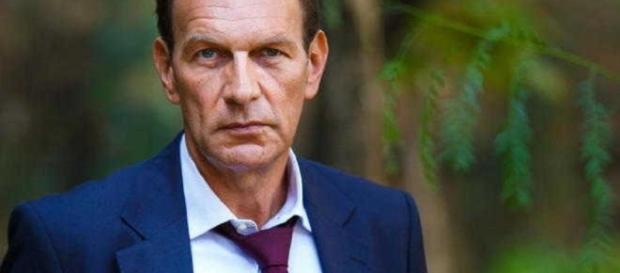 Anticipazioni Un posto al sole al 23/6: Marina vuole il divorzio e Roberto? Anticipazioni Un posto al sole al 23/6: Marina vuole il divorzio e Roberto?