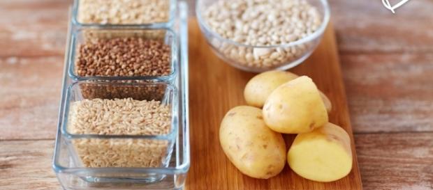 Calorías de los hidratos de carbono: arroz y patatas. Foto vía "saludabit.es" Calorías de los hidratos de carbono: arroz y patatas. Foto vía "saludabit.es"