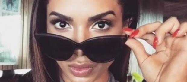 Cantora Anitta entrou em nova polêmica, a partir das críticas de ator da TV Globo Cantora Anitta entrou em nova polêmica, a partir das críticas de ator da TV Globo