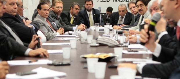 Encontro do PSDB reuniu vários representantes políticos. Encontro do PSDB reuniu vários representantes políticos.